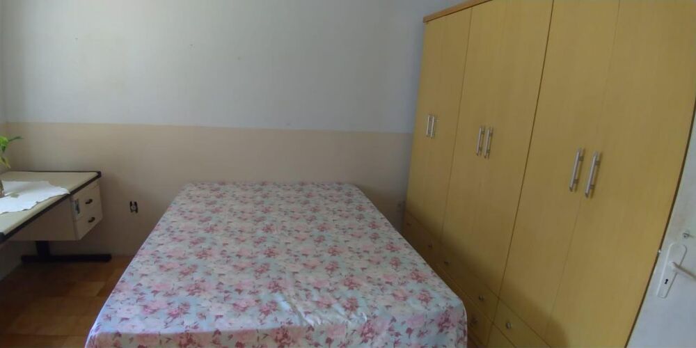 Casa à venda com 2 quartos, 180m² - Foto 10