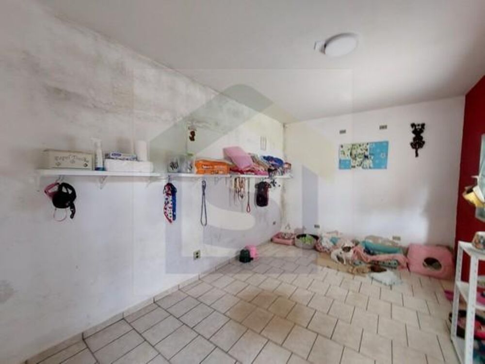 Casa à venda com 2 quartos, 190m² - Foto 3