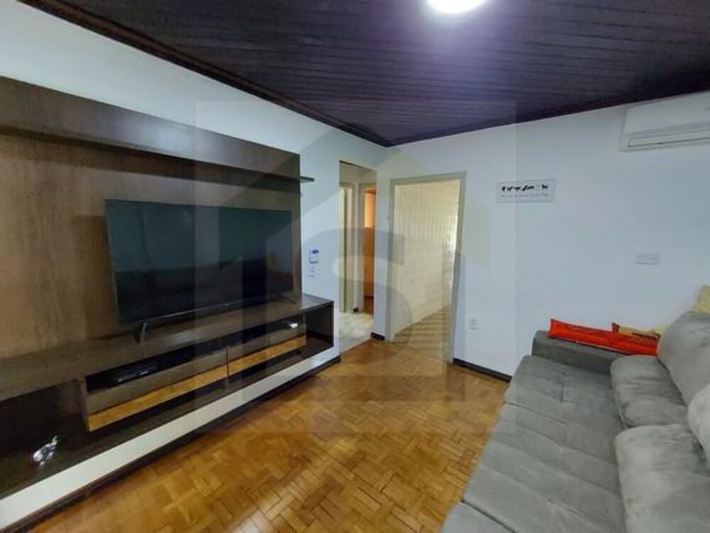 Casa à venda com 2 quartos, 190m² - Foto 1
