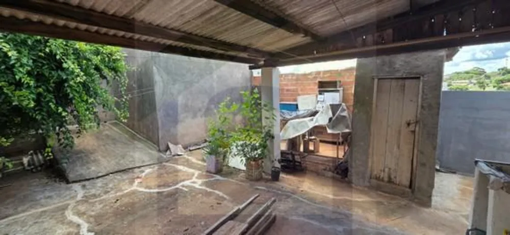 Casa, 4 quartos, 156 m² - Foto 1