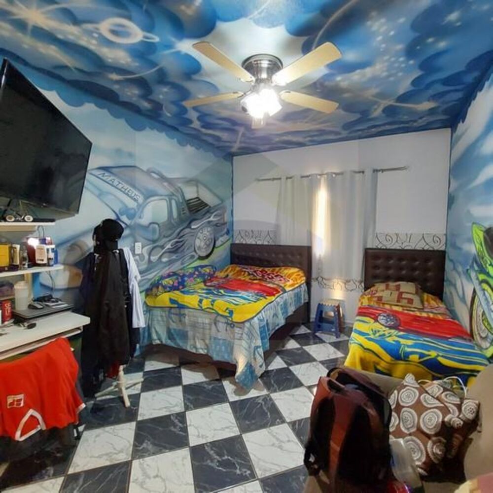 Casa à venda com 2 quartos, 120m² - Foto 2