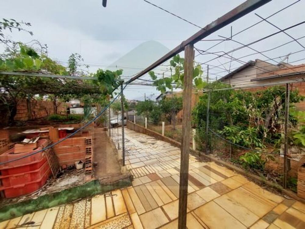 Casa à venda com 1 quarto, 49m² - Foto 8