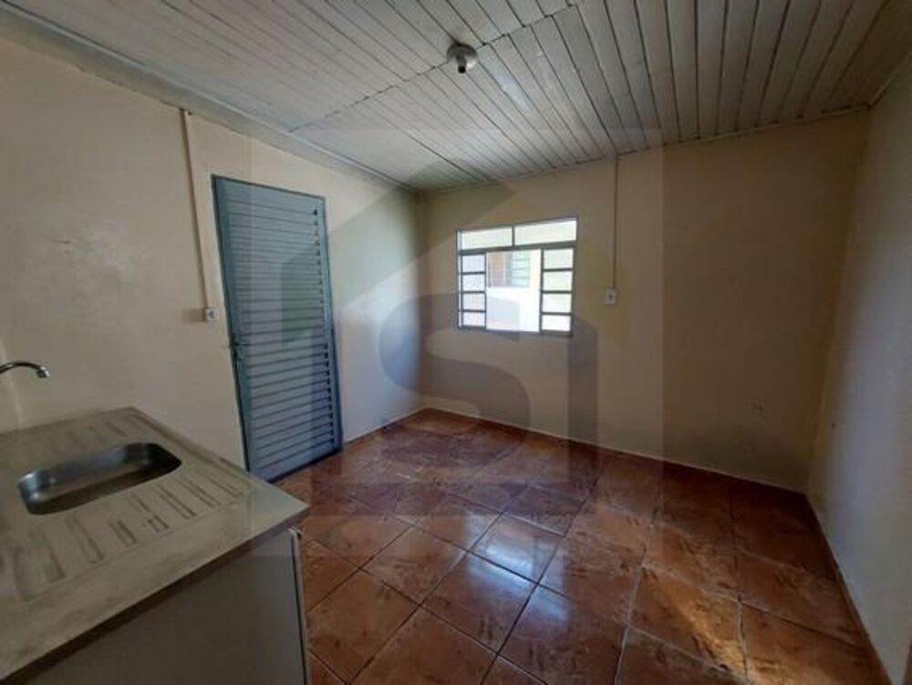 Casa à venda com 2 quartos, 100m² - Foto 9