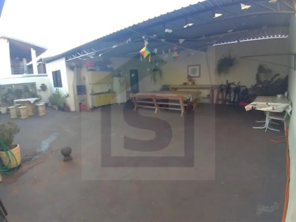 Casa, 5 quartos, 200 m² - Foto 1