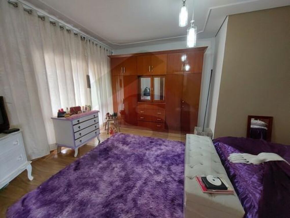 Casa à venda com 11 quartos, 140m² - Foto 3
