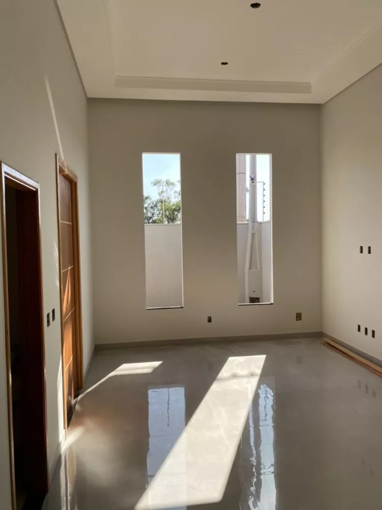 Casa à venda com 3 quartos, 200m² - Foto 7