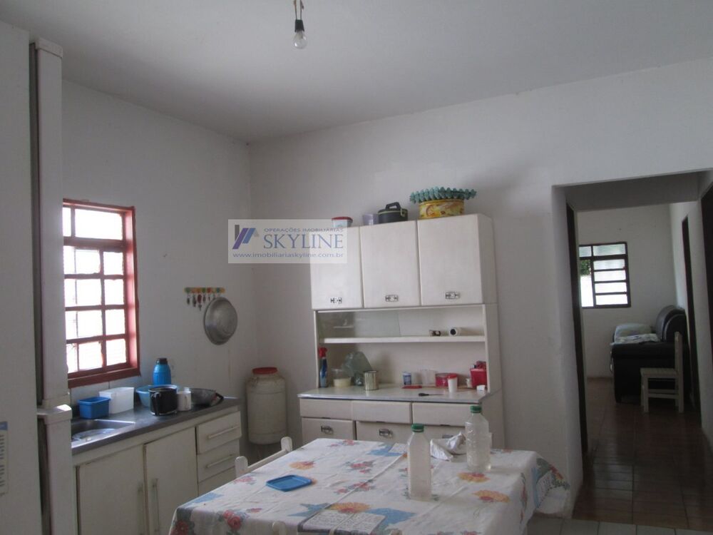 Casa à venda com 3 quartos, 200m² - Foto 4