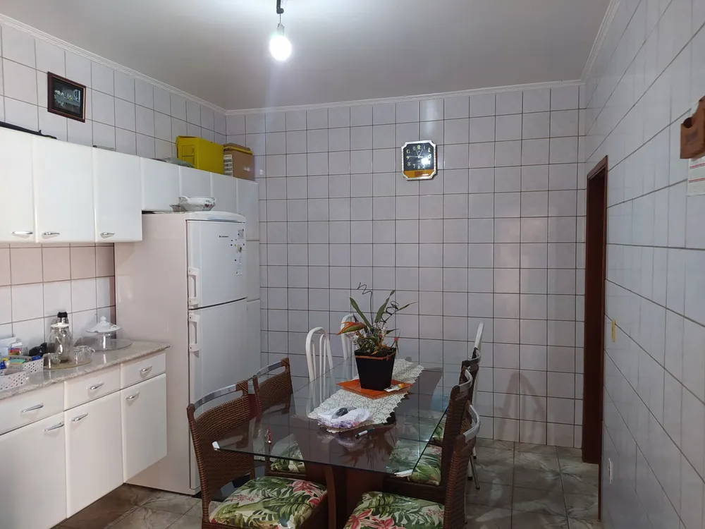 Casa, 3 quartos, 200 m² - Foto 12