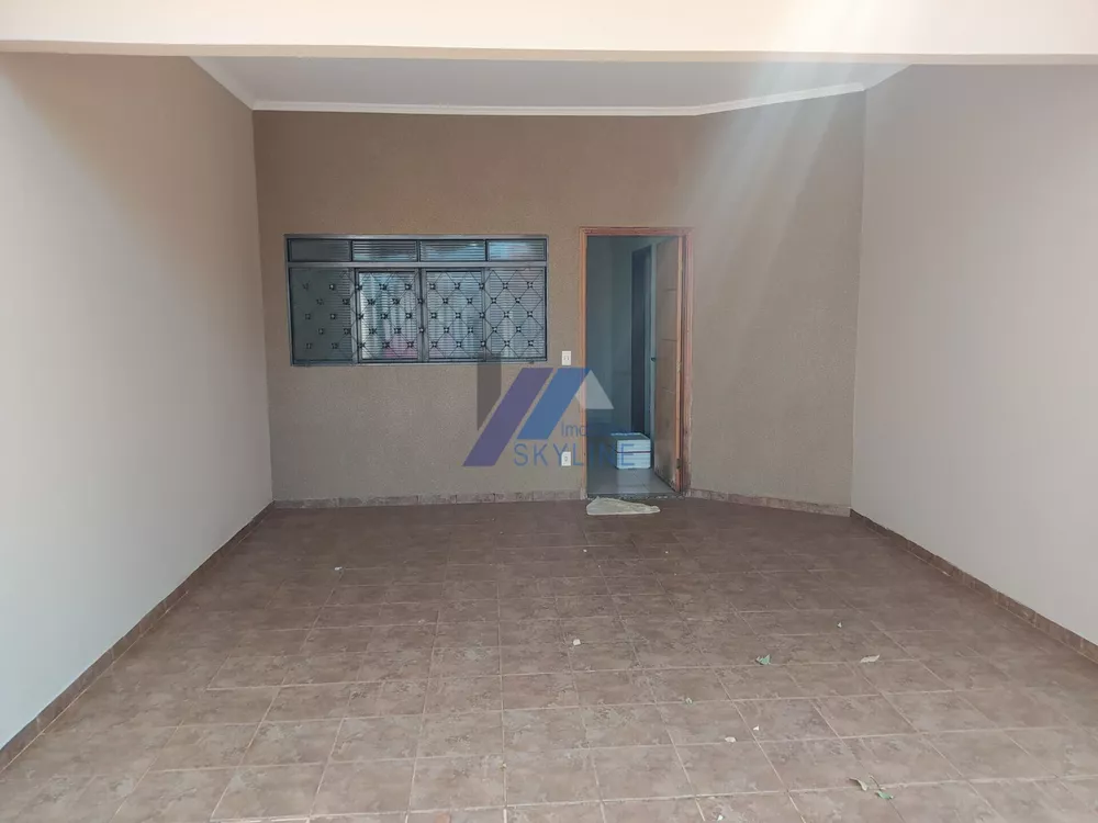 Casa à venda com 3 quartos, 120m² - Foto 2