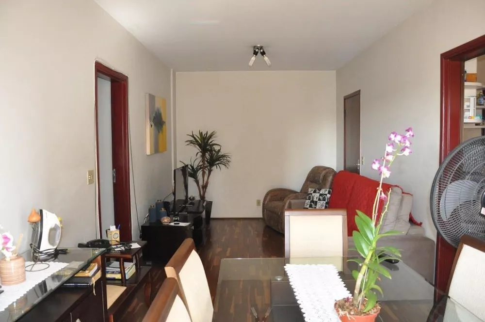 Apartamento à venda com 3 quartos, 100m² - Foto 2