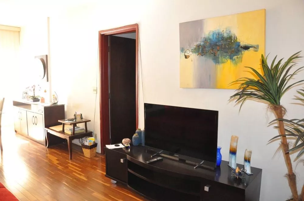 Apartamento à venda com 3 quartos, 100m² - Foto 1