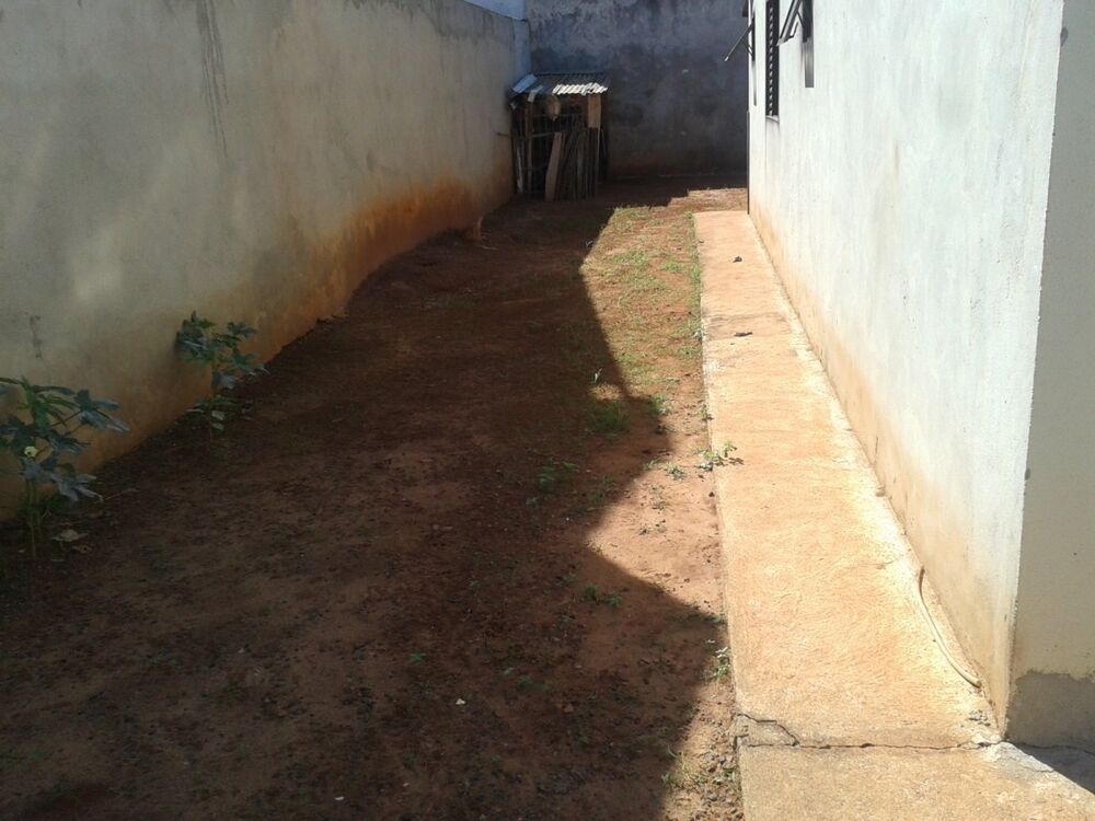 Casa, 2 quartos, 200 m² - Foto 1