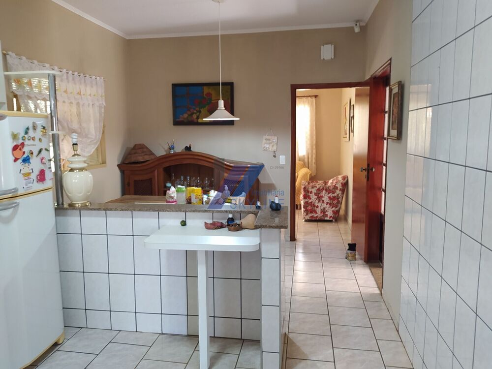 Casa à venda com 2 quartos, 174m² - Foto 4