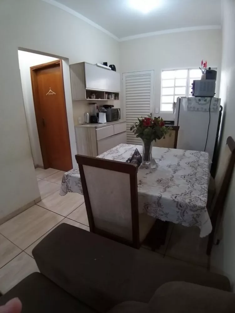 Casa à venda com 2 quartos, 52m² - Foto 5