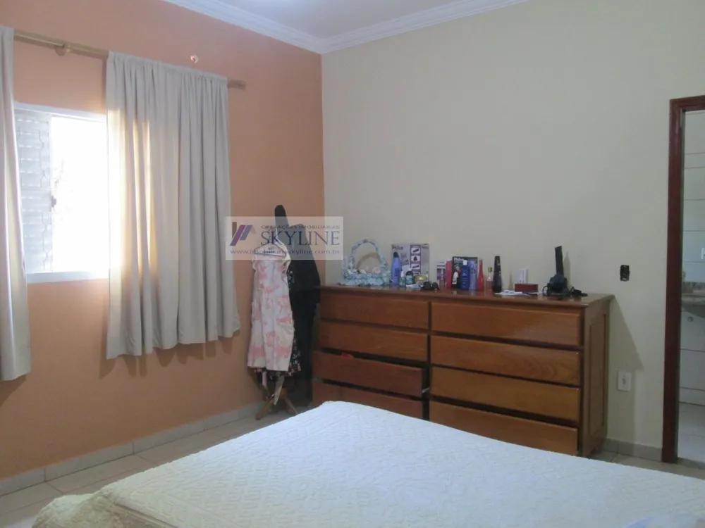 Casa, 3 quartos, 243 m² - Foto 2