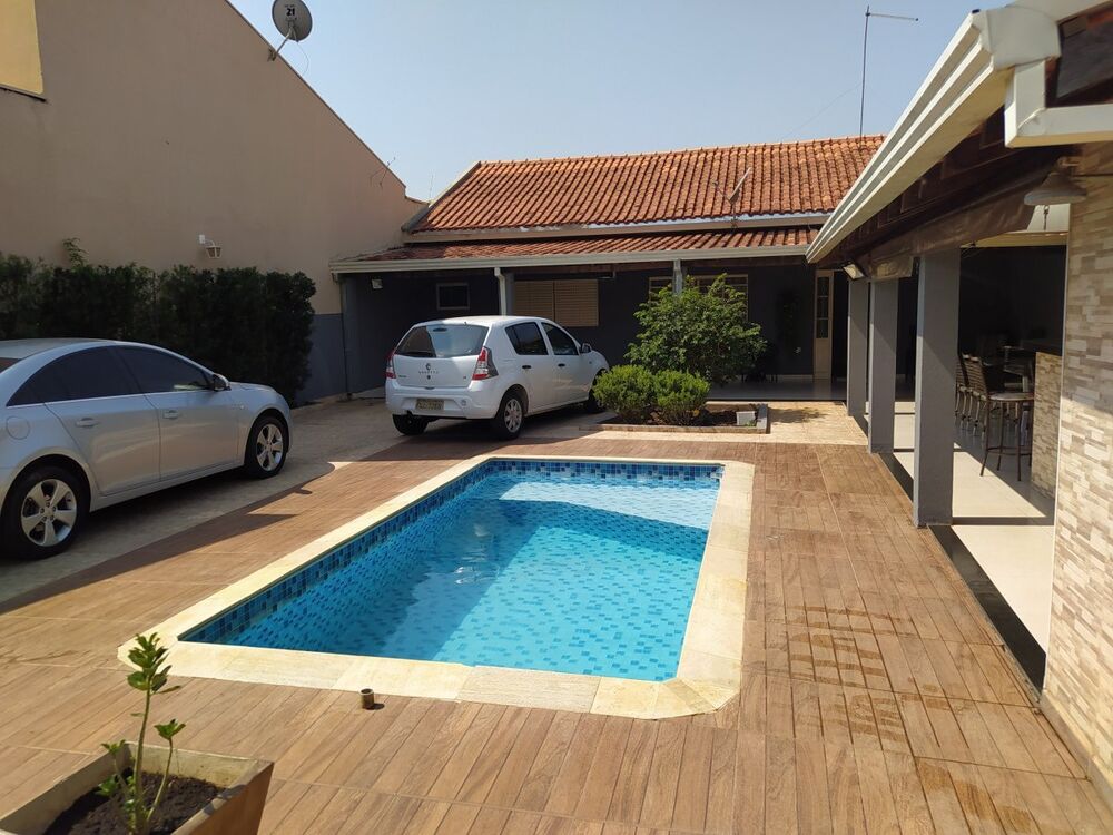 Casa, 3 quartos, 191 m² - Foto 2
