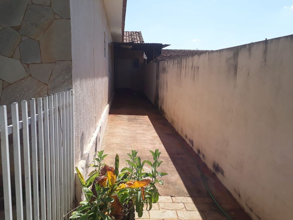 Casa, 3 quartos, 207 m² - Foto 2
