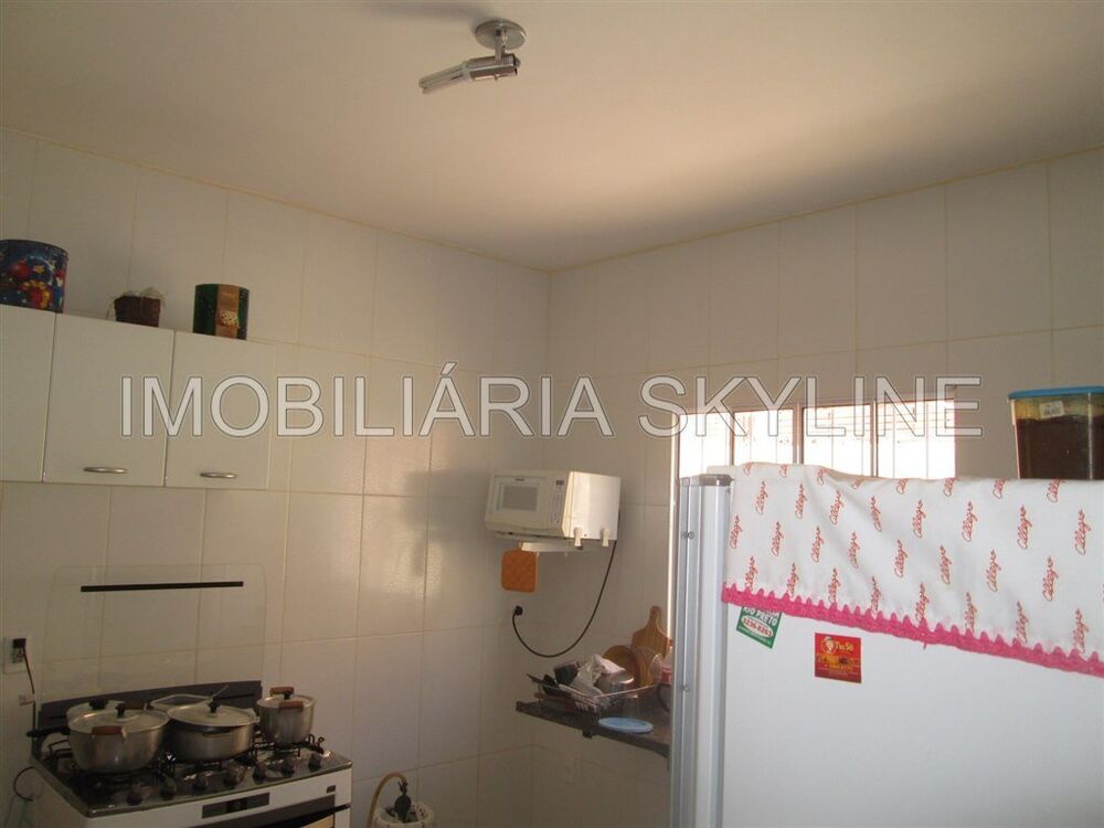Casa, 3 quartos, 219 m² - Foto 2