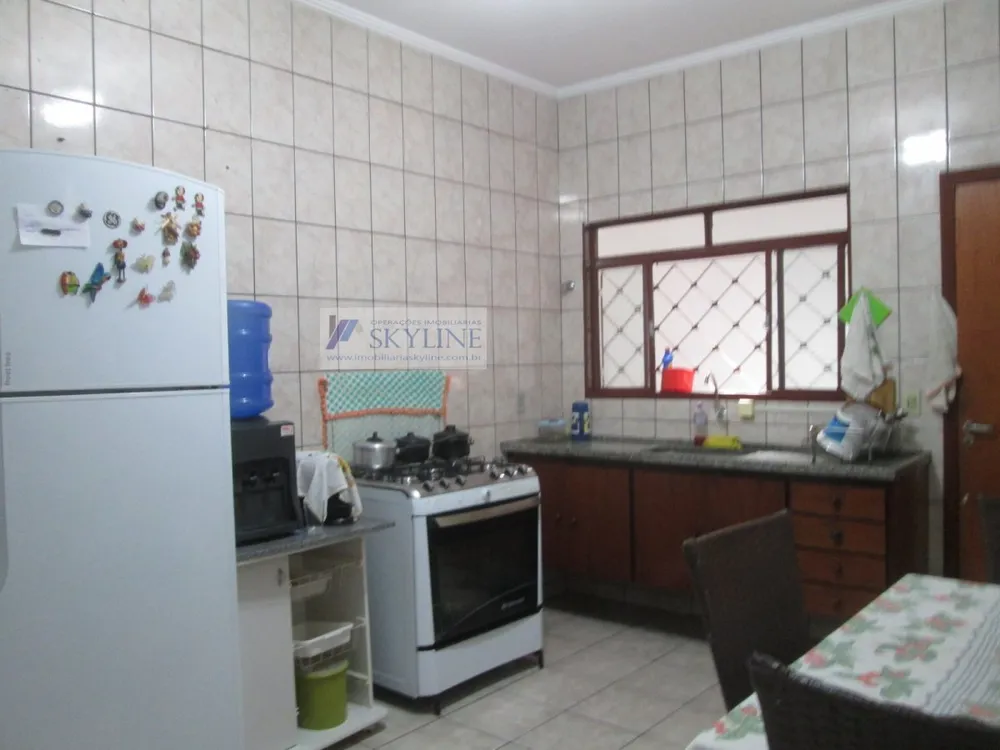 Casa, 3 quartos, 204 m² - Foto 11