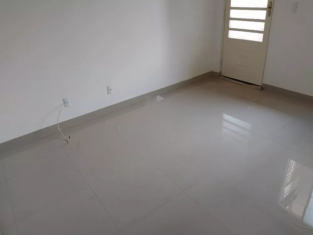 Apartamento à venda com 2 quartos, 45m² - Foto 4