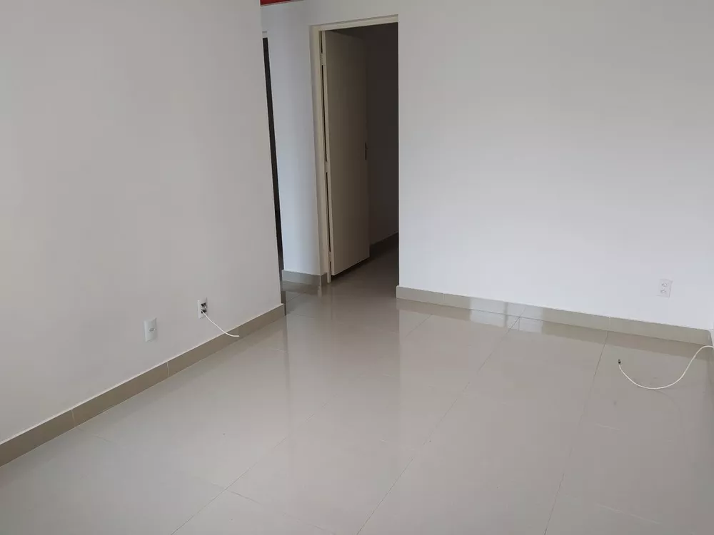 Apartamento à venda com 2 quartos, 45m² - Foto 3