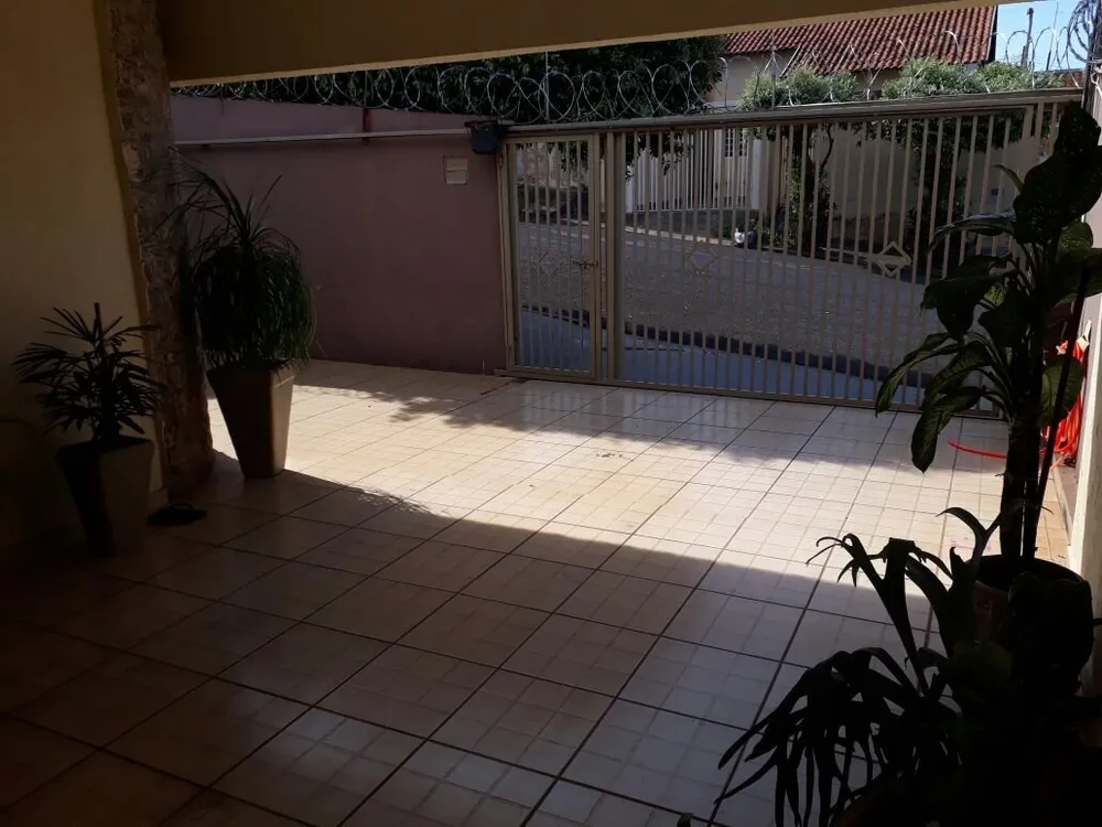 Casa, 3 quartos, 200 m² - Foto 2