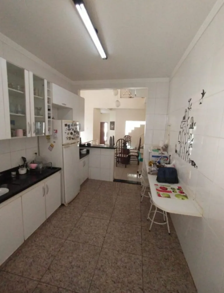 Casa, 4 quartos, 350 m² - Foto 9