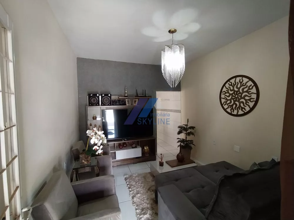 Casa à venda com 2 quartos, 90m² - Foto 4