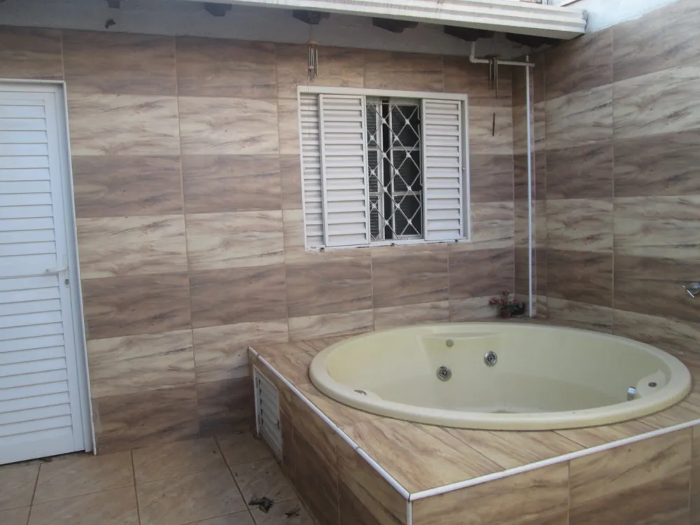Casa, 3 quartos, 250 m² - Foto 2