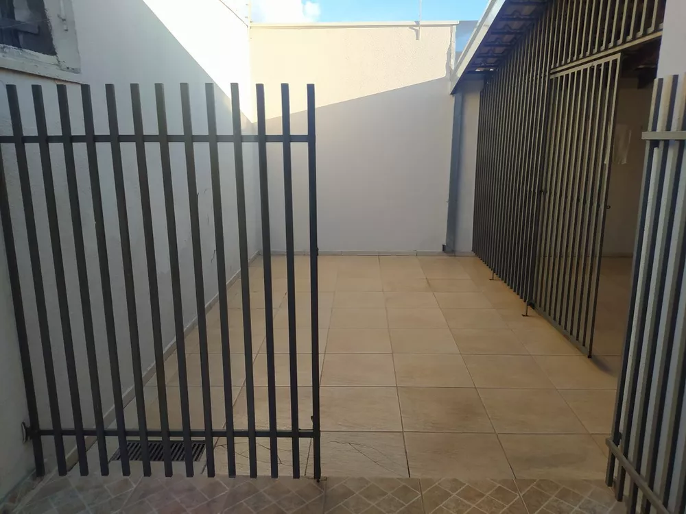 Casa à venda com 2 quartos, 80m² - Foto 8