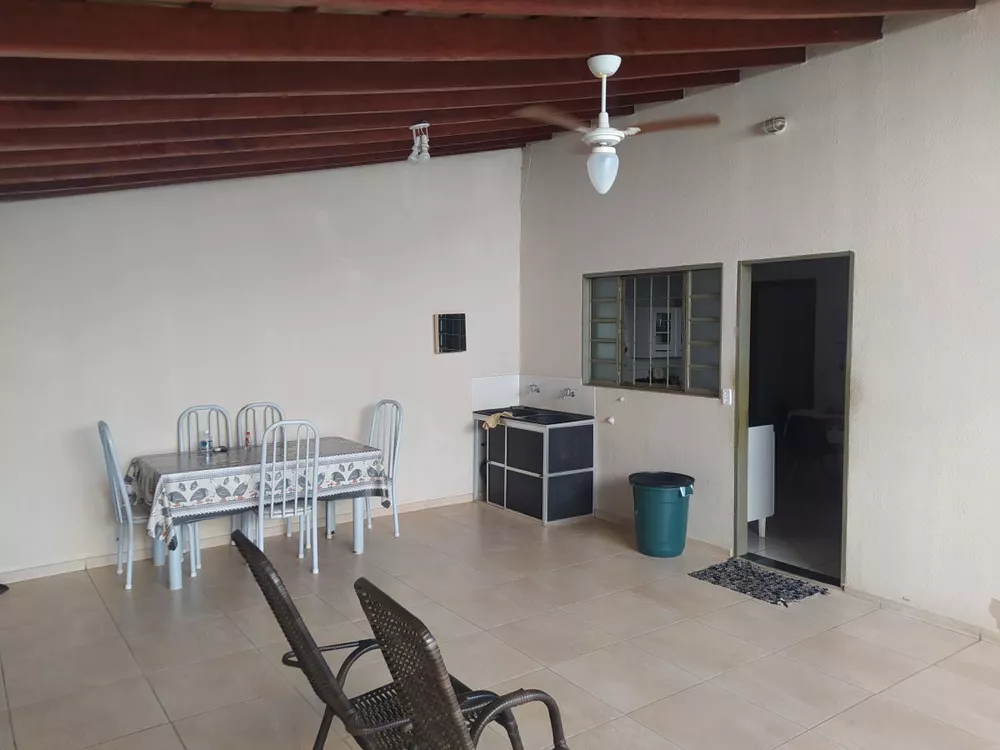 Casa à venda com 2 quartos, 80m² - Foto 10