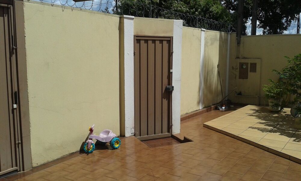 Casa, 3 quartos, 253 m² - Foto 1