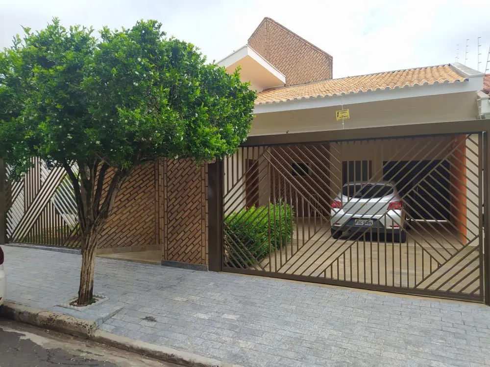 Casa, 3 quartos, 180 m² - Foto 1