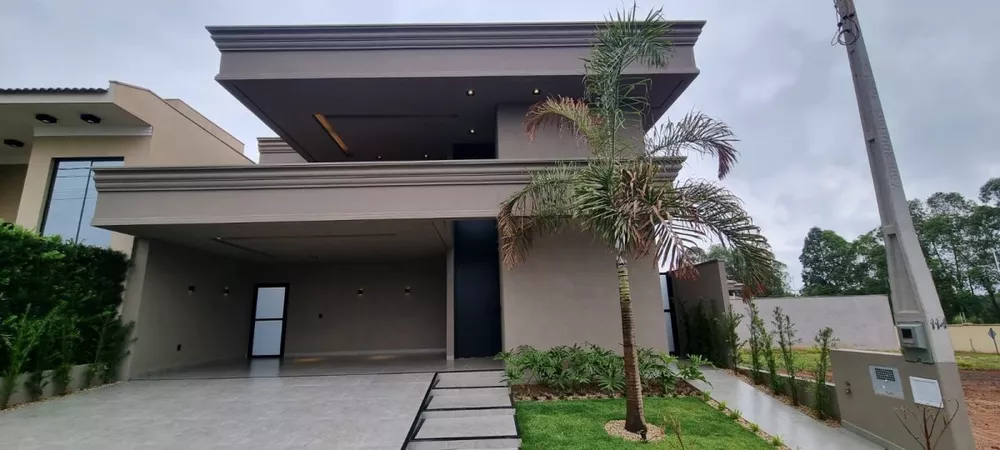 Casa à venda com 3 quartos, 203m² - Foto 1