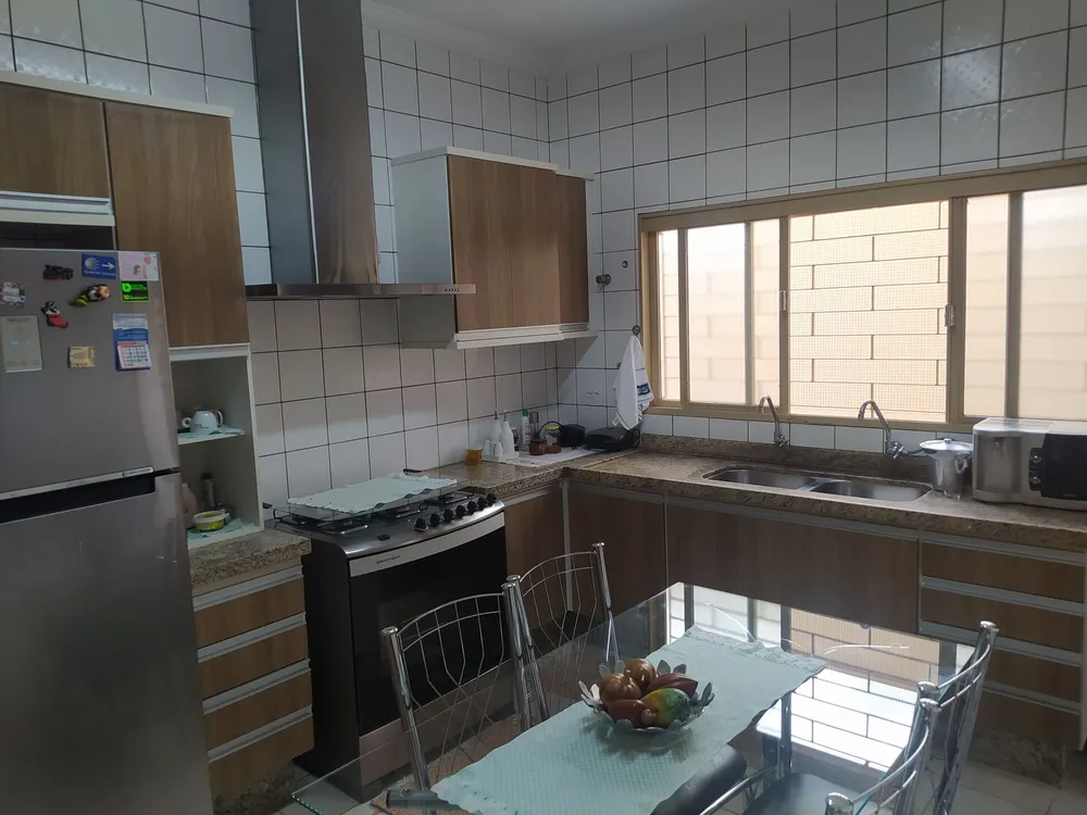 Casa, 3 quartos, 256 m² - Foto 9