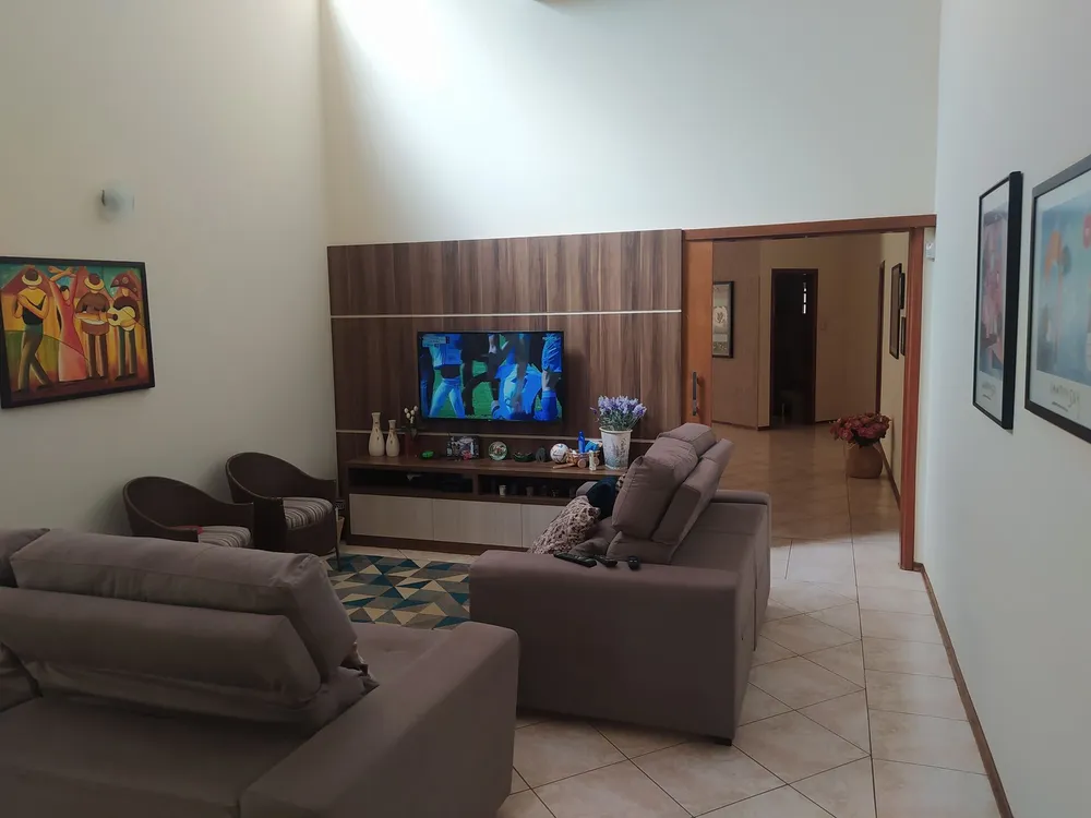 Casa, 3 quartos, 256 m² - Foto 11