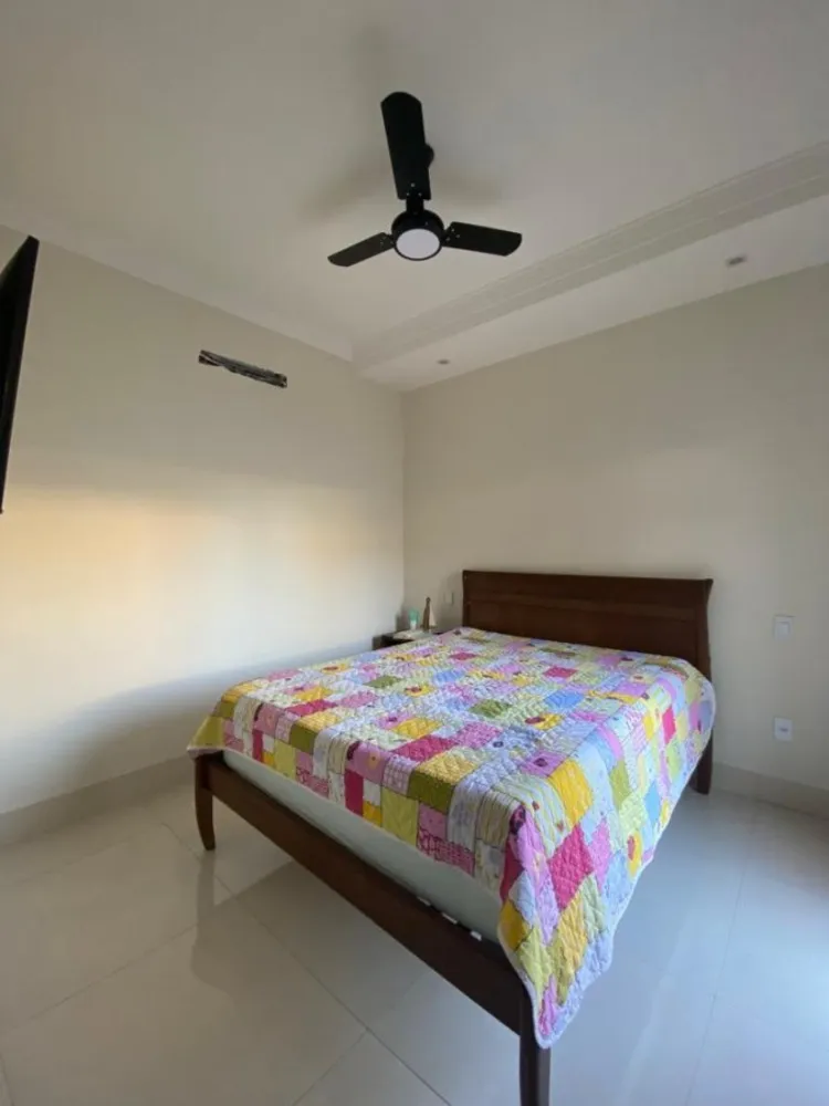 Casa, 3 quartos, 205 m² - Foto 14