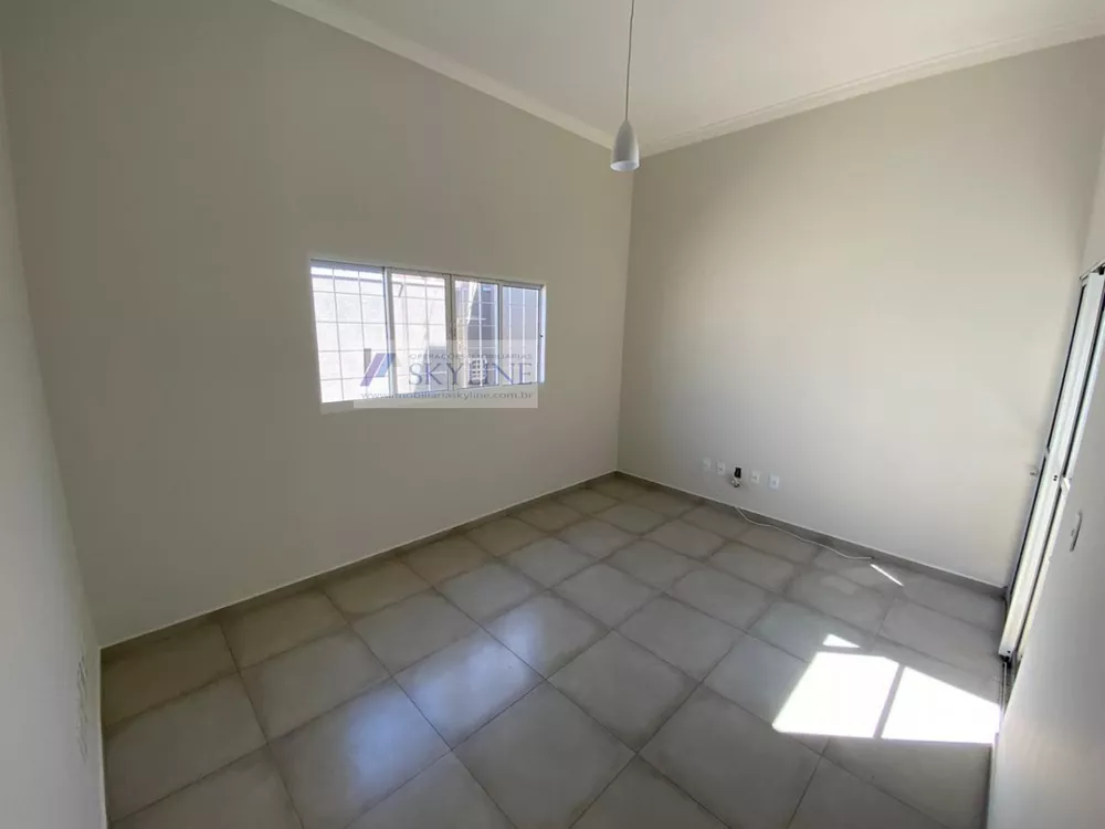 Casa à venda com 3 quartos, 200m² - Foto 2