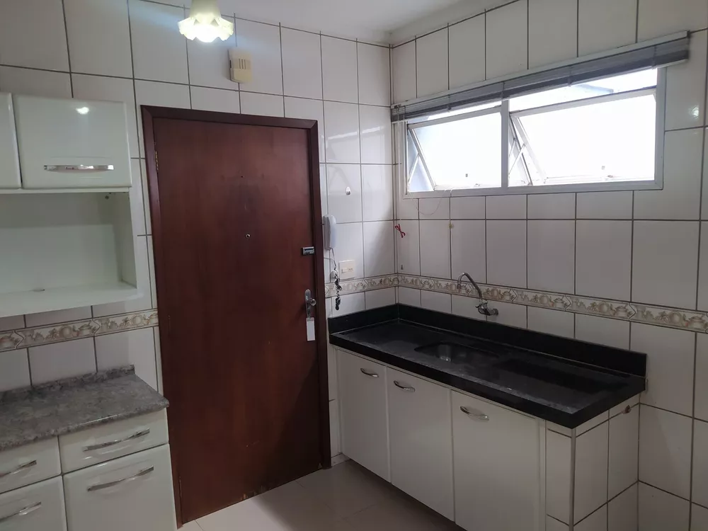 Apartamento à venda com 3 quartos - Foto 4