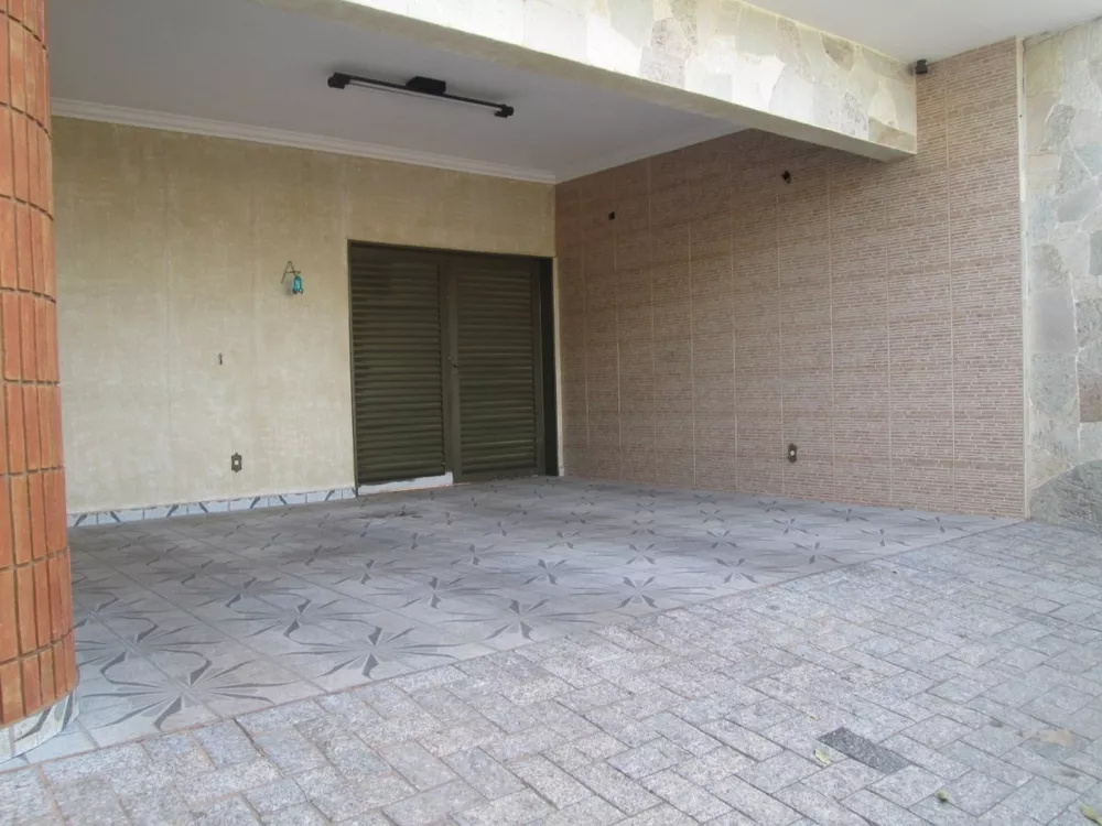 Casa à venda com 3 quartos, 200m² - Foto 3