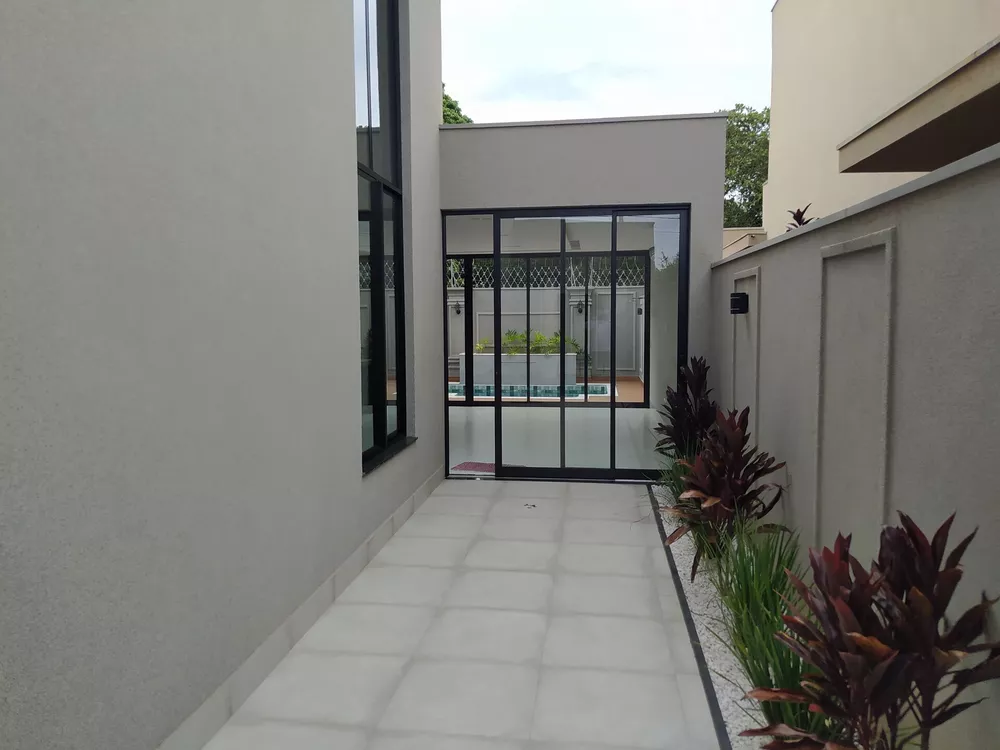 Casa à venda com 3 quartos, 230m² - Foto 3