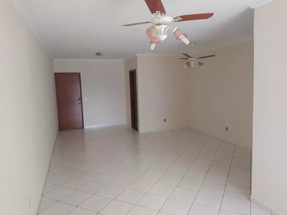 Apartamento à venda com 3 quartos, 100m² - Foto 1