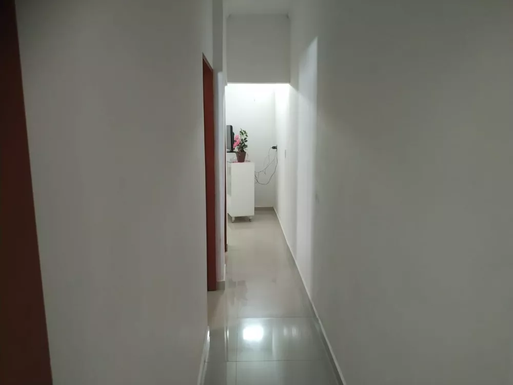 Casa à venda com 3 quartos, 135m² - Foto 2