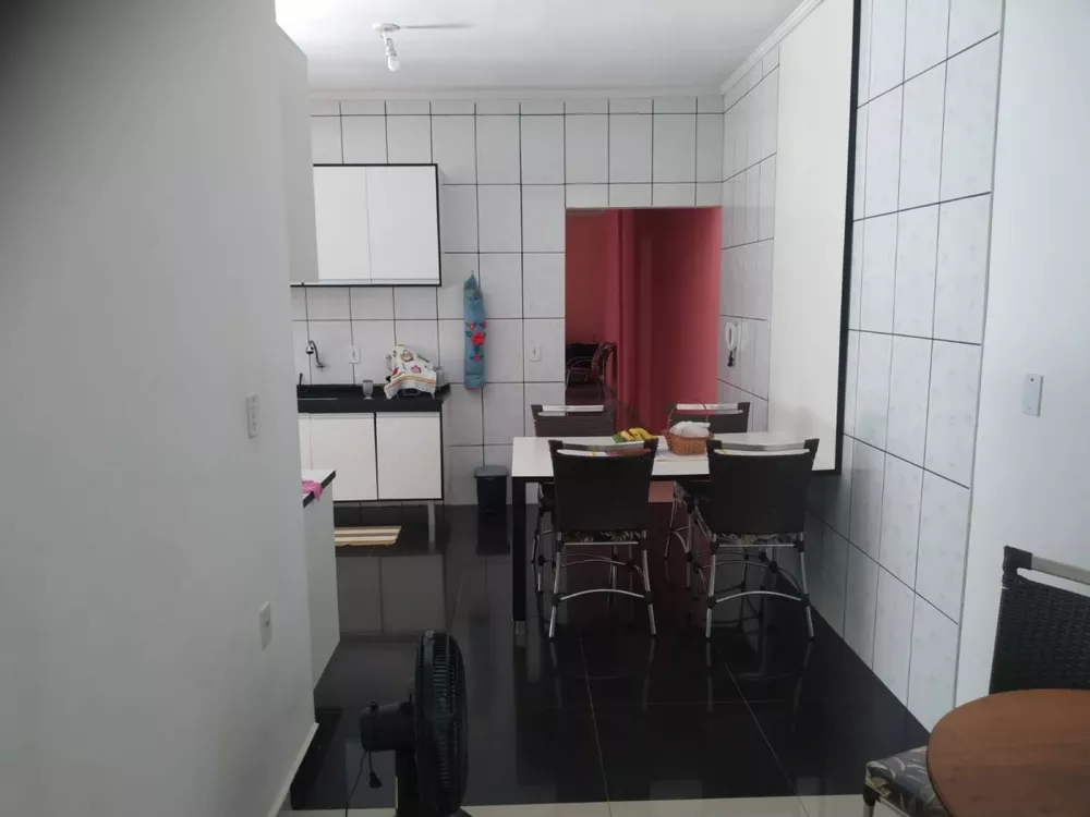 Casa à venda com 3 quartos, 135m² - Foto 3