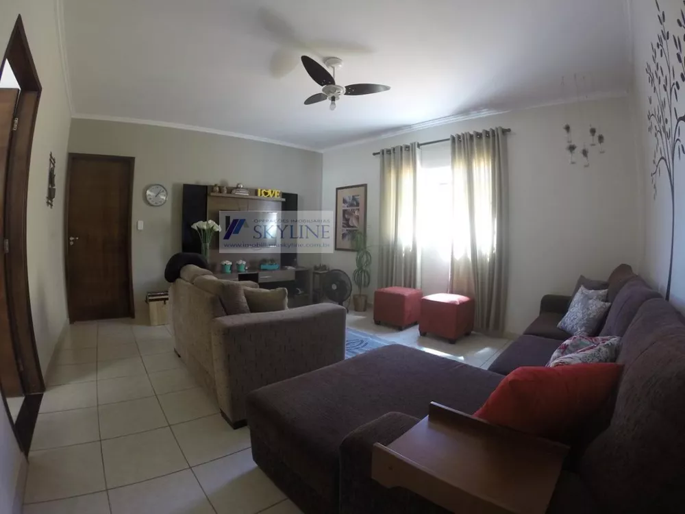 Apartamento à venda com 3 quartos, 100m² - Foto 1