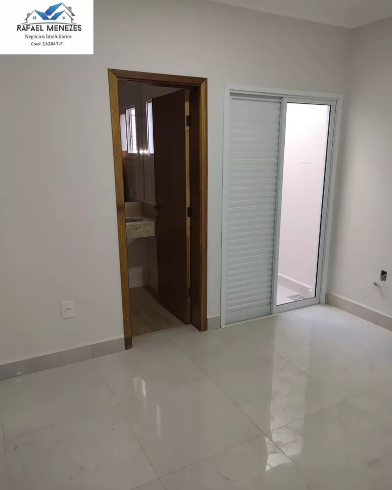 Casa à venda com 2 quartos, 66m² - Foto 3