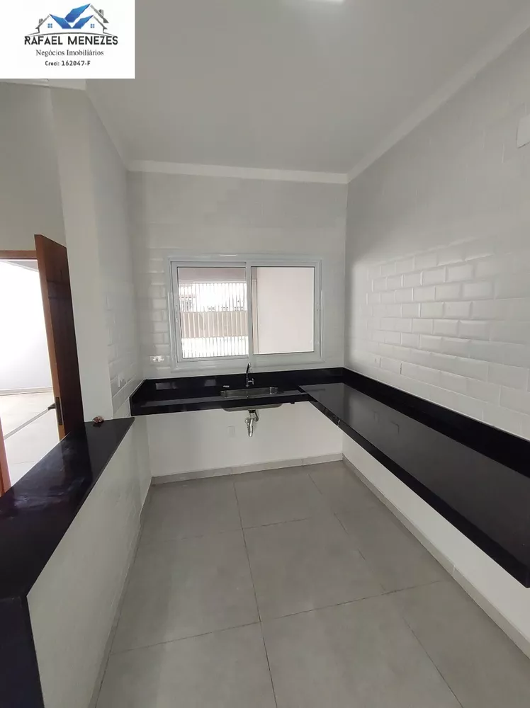 Casa à venda com 3 quartos, 112m² - Foto 4