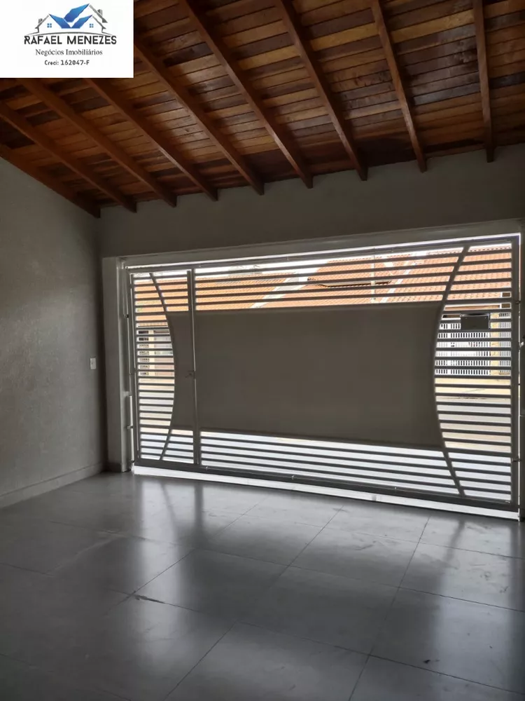 Casa à venda com 3 quartos, 110m² - Foto 2