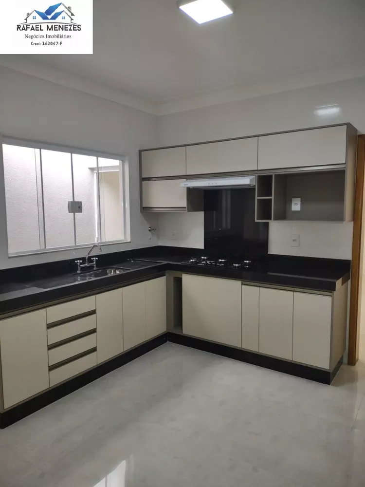 Casa à venda com 3 quartos, 110m² - Foto 5