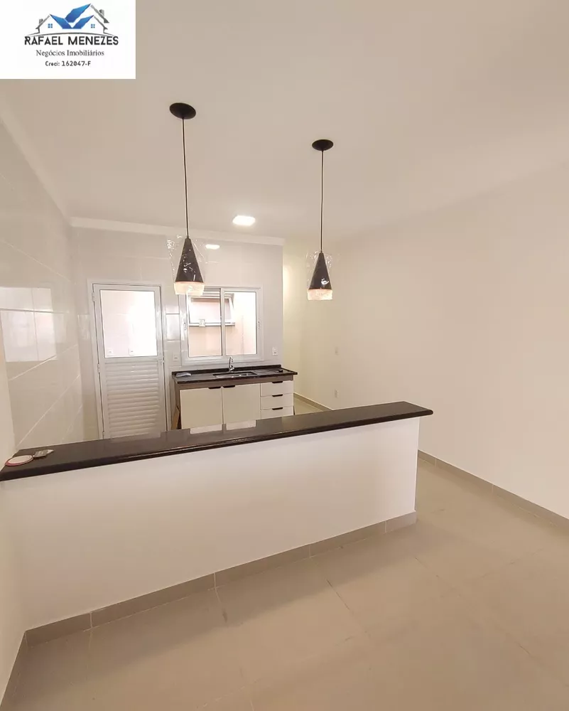 Casa à venda com 2 quartos, 60m² - Foto 3